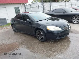 2010 Pontiac G6 w/1SB with VIN 1G2ZA5E0XA4104374, listed as a IAAI auction lot 41682716 with 161,624 mi miles. Bid and sale history available at carsss.com. Image 1.