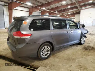 2014 Toyota Sienna XLE with VIN 5TDYK3DC0ES501557, listed as a Copart auction lot 56290015 with Not Provided miles and Clean Title. Bid and sale history available at DreamBid. Image 3.