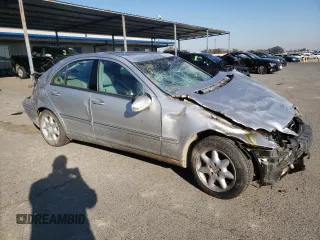 2002 Mercedes-Benz C 230/260/280/320 with VIN WDBRF64J72F250149, listed as a Copart auction lot 82633084 with Not Provided miles and Salvage Title. Bid and sale history available at DreamBid. Image 4.