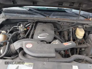 2001 Chevrolet Suburban LT with VIN 3GNGK26U21G248043, listed as a IAAI auction lot 41995982 with 193,898 mi miles. Bid and sale history available at carsss.com. Image 10.