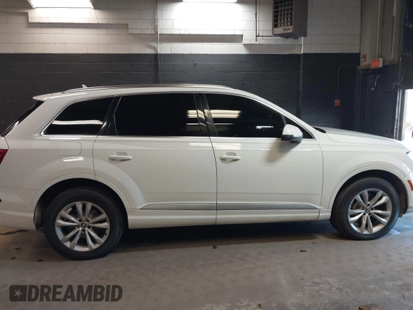 2017 Audi Q7 Premium with VIN WA1AAAF79HD033640, listed as a IAAI auction lot 40968863 with 111,260 mi miles and . Bid and sale history available at DreamBid. Image 13.