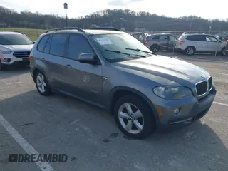2009 BMW X5 30i with VIN 5UXFE43559L271446, listed as a IAAI auction lot 41232316 with 1 mi miles. Bid and sale history available at carsss.com. Image 1.