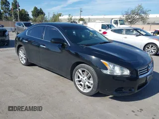 2012 Nissan Maxima S z VIN 1N4AA5APXCC818709, wystawiony jako IAAI lot #41978636 z przebiegiem 134 159 mil mil oraz . Historia ofert i sprzedaży dostępna na DreamBid. Obrazek 1.