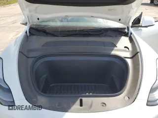 2024 Tesla Model Y Long Range с VIN 7SAYGDEE1RF152168, выставлен на аукционе Copart как лот 52436135 с пробегом 3 546 миль миль и Списание • Salvage title. История ставок и продаж доступна на DreamBid. Изображение 12.