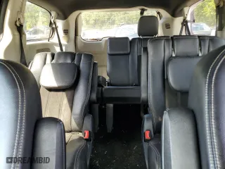 2019 Dodge Grand Caravan SXT with VIN 2C4RDGCG2KR802300, listed as a Copart auction lot 70925394 with 0 mi miles and Non Repairable. Bid and sale history available at carsss.com. Image 10.