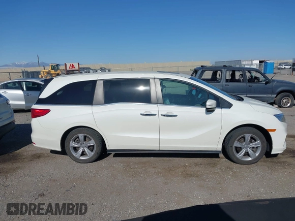 2019 Honda Odyssey EX-L with VIN 5FNRL6H78KB043279, listed as a IAAI auction lot 42041202 with 67,007 mi miles. Bid and sale history available at carsss.com. Image 14.