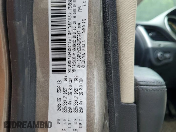 2016 Jeep Cherokee Latitude z VIN 1C4PJMCS1GW255747, wystawiony jako Copart lot #61195425 z przebiegiem 63 484 mil mil oraz Szkoda całkowita • Salvage title. Historia ofert i sprzedaży dostępna na DreamBid. Obrazek 13.