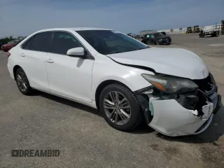 2015 Toyota Camry XLE with VIN 4T1BF1FK2FU975506, listed as a Copart auction lot 54551985 with 134,641 mi miles and Salvage Title. Bid and sale history available at carsss.com. Image 4.