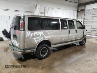 2001 Chevrolet Express with VIN 1GAHG39R611205912, listed as a Copart auction lot 49176265 with 375,645 mi miles and Salvage Title. Bid and sale history available at carsss.com. Image 3.
