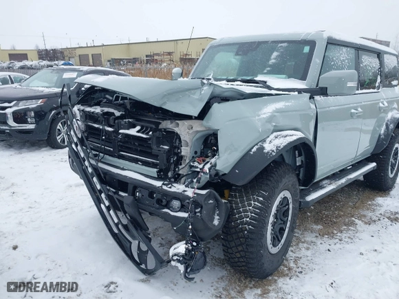 2024 Ford Bronco Outer Banks with VIN 1FMDE8BH2RLB47383, listed as a IAAI auction lot 41352347 with 344 mi miles. Bid and sale history available at carsss.com. Image 6.