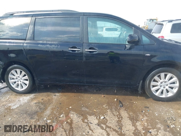 2017 Toyota Sienna XLE с VIN 5TDDZ3DC5HS146786, выставлен на аукционе IAAI как лот 41635018 с пробегом 64 942 миль миль и . История ставок и продаж доступна на DreamBid. Изображение 14.