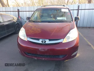 2006 Toyota Sienna XLE with VIN 5TDZA22CX6S572335, listed as a IAAI auction lot 41767852 with 200,464 mi miles. Bid and sale history available at carsss.com. Image 6.