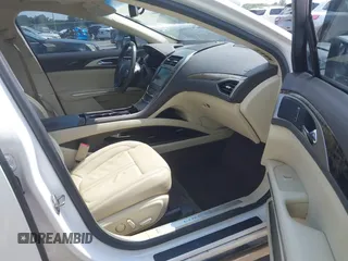 2013 Lincoln MKZ with VIN 3LN6L2J91DR820714, listed as a IAAI auction lot 42443838 with 113,301 mi miles and . Bid and sale history available at DreamBid. Image 5.