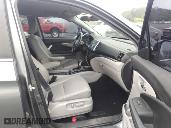 2017 Honda Ridgeline RTL с VIN 5FPYK3F58HB006571, выставлен на аукционе IAAI как лот 42515515 с пробегом 107 910 миль миль и . История ставок и продаж доступна на DreamBid. Изображение 5.