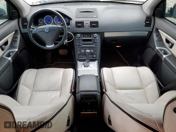 2012 Volvo XC90 R-Design with VIN YV4952CF3C1610393, listed as a Copart auction lot 85680594 with 118,635 mi miles and Salvage Title. Bid and sale history available at DreamBid. Image 8.