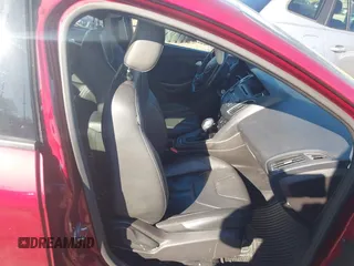 2015 Ford Focus SE with VIN 1FADP3F27FL381463, listed as a IAAI auction lot 41778792 with 999,999 mi miles. Bid and sale history available at carsss.com. Image 5.