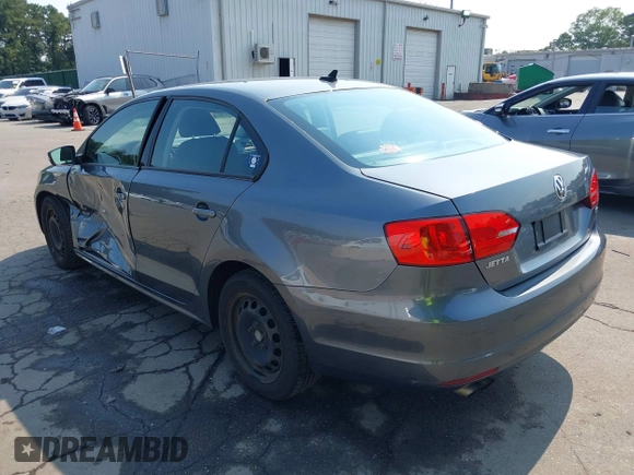 2014 Volkswagen Jetta SE with VIN 3VWD17AJ2EM274963, listed as a IAAI auction lot 42657388 with 138,482 mi miles and . Bid and sale history available at DreamBid. Image 3.