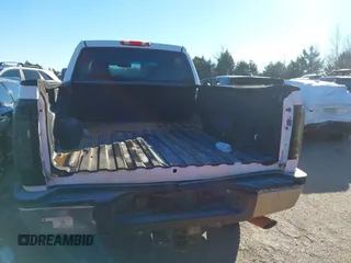 2013 Chevrolet Silverado 2500HD LT with VIN 1GC1CXCG6DF199703, listed as a IAAI auction lot 41287141 with 1 mi miles. Bid and sale history available at carsss.com. Image 17.