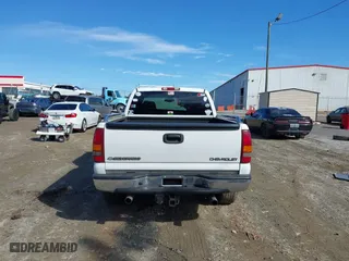 2001 Chevrolet Silverado 1500 LT with VIN 1GCEC19T01Z152616, listed as a IAAI auction lot 41454877 with 208,347 mi miles. Bid and sale history available at carsss.com. Image 16.
