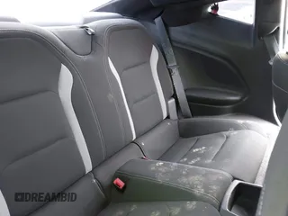 2020 Chevrolet Camaro 1LT z VIN 1G1FB1RS3L0108186, wystawiony jako IAAI lot #41427677 z przebiegiem 66 752 mil mil oraz . Historia ofert i sprzedaży dostępna na DreamBid. Obrazek 8.
