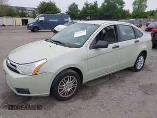 2011 Ford Focus SE with VIN 1FAHP3FN3BW115555, listed as a IAAI auction lot 42193127 with 110,045 mi miles. Bid and sale history available at carsss.com. Image 2.