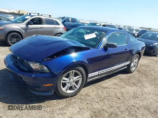 2011 Ford Mustang V6 with VIN 1ZVBP8AM1B5128934, listed as a IAAI auction lot 41805865 with 165,178 mi miles and . Bid and sale history available at carsss.com. Image 2.