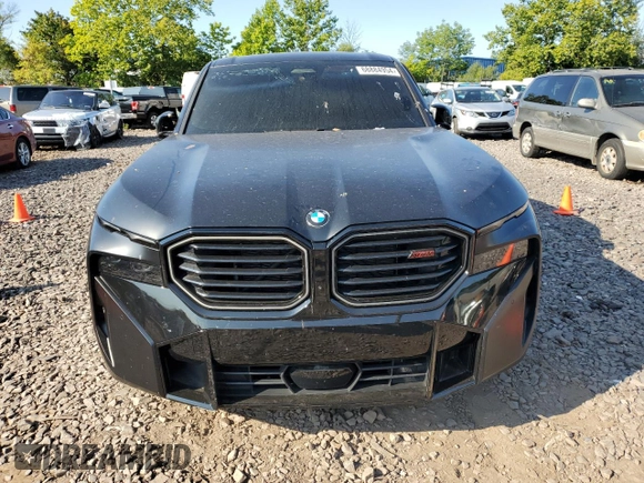 2024 BMW XM Label Red z VIN 5YM33CS0XR9U81782, wystawiony jako Copart lot #68884954 z przebiegiem Nie podano mil oraz Szkody całkowita. Historia ofert i sprzedaży dostępna na DreamBid. Obrazek 5.