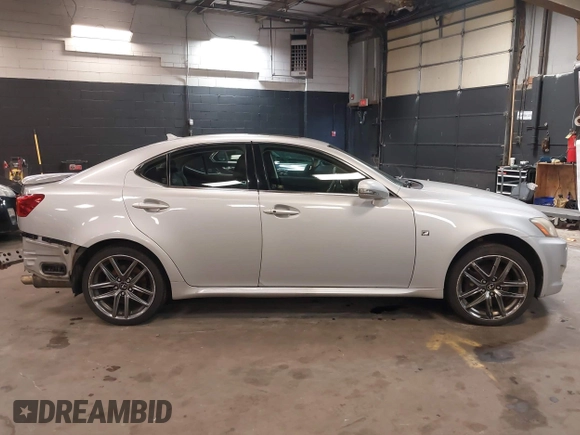 2009 Lexus IS 250 z VIN JTHCK262395033360, wystawiony jako IAAI lot #42064172 z przebiegiem 133 542 mil mil oraz . Historia ofert i sprzedaży dostępna na DreamBid. Obrazek 13.