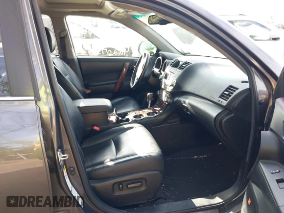 2011 Toyota Highlander Limited with VIN 5TDDK3EH7BS055802, listed as a IAAI auction lot 42207525 with 146,827 mi miles and . Bid and sale history available at DreamBid. Image 5.