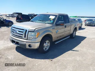 2011 Ford F-150 XL with VIN 1FTEX1CMXBFB25089, listed as a IAAI auction lot 42091981 with 348,604 mi miles. Bid and sale history available at carsss.com. Image 17.