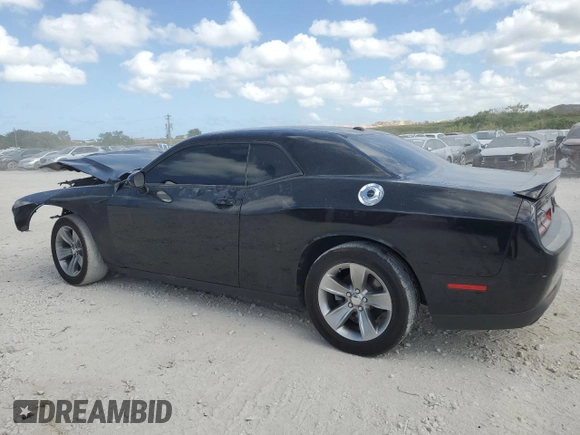 2019 Dodge Challenger SXT z VIN 2C3CDZAG3KH727458, wystawiony jako Copart lot #55354915 z przebiegiem 93 970 mil mil oraz Nie do naprawy • Non repairable. Historia ofert i sprzedaży dostępna na DreamBid. Obrazek 2.