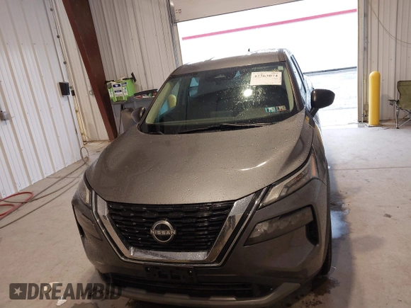 2023 Nissan Rogue S z VIN 5N1BT3AB4PC779473, wystawiony jako IAAI lot #42363074 z przebiegiem 51 764 mil mil oraz . Historia ofert i sprzedaży dostępna na DreamBid. Obrazek 12.
