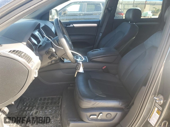 2014 Audi Q7 Prestige z VIN WA1WMAFE9ED004906, wystawiony jako Copart lot #82362564 z przebiegiem 53 101 mil mil oraz Szkoda całkowita • Salvage title. Historia ofert i sprzedaży dostępna na DreamBid. Obrazek 7.