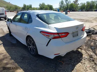 2018 Toyota Camry LE with VIN JTNB11HK2J3000269, listed as a IAAI auction lot 41812634 with 248,881 mi miles. Bid and sale history available at carsss.com. Image 3.