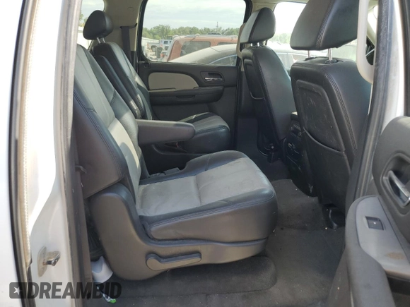 2008 Chevrolet Suburban LT w/3LT with VIN 3GNFK16308G186374, listed as a Copart auction lot 66781034 with 268,063 mi miles and Salvage Title. Bid and sale history available at carsss.com. Image 12.
