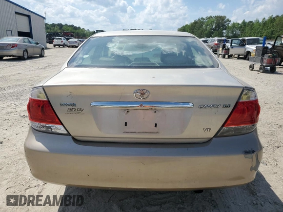2005 Toyota Camry LE with VIN 4T1BF30K15U603142, listed as a Copart auction lot 54925905 with 295,376 mi miles and Clean Title. Bid and sale history available at DreamBid. Image 6.