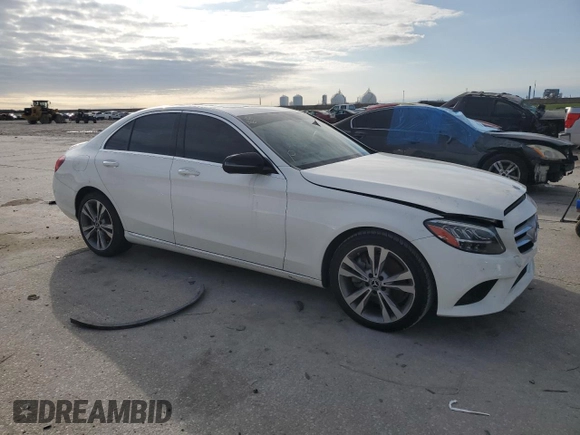2019 Mercedes-Benz C 300 with VIN 55SWF8DB9KU289367, listed as a Copart auction lot 56539955 with 72,235 mi miles and Salvage title. Bid and sale history available at DreamBid. Image 4.