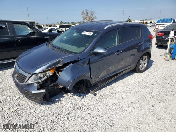 2013 Kia Sportage LX with VIN KNDPB3A27D7387377, listed as a Copart auction lot 44977135 with 0 mi miles and Salvage Title. Bid and sale history available at carsss.com. Image 1.