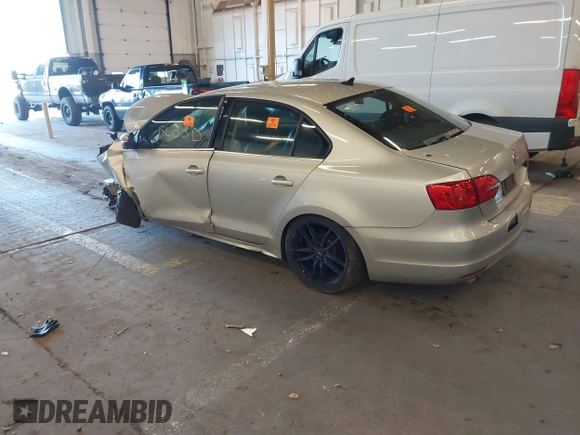2013 Volkswagen Jetta TDI w/Premium with VIN 3VWLL7AJ5DM402469, listed as a IAAI auction lot 41703173 with Not provided miles and . Bid and sale history available at DreamBid. Image 3.