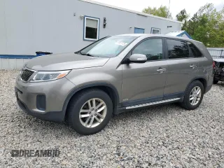 2015 Kia Sorento LX z VIN 5XYKTCA62FG564840, wystawiony jako Copart lot #57957775 z przebiegiem 98 750 mil mil oraz Czysty tytuł • Clean title. Historia ofert i sprzedaży dostępna na DreamBid. Obrazek 1.