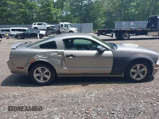 2009 Ford Mustang GT with VIN 1ZVHT82H095133740, listed as a IAAI auction lot 42637708 with 135,521 mi miles and . Bid and sale history available at DreamBid. Image 13.