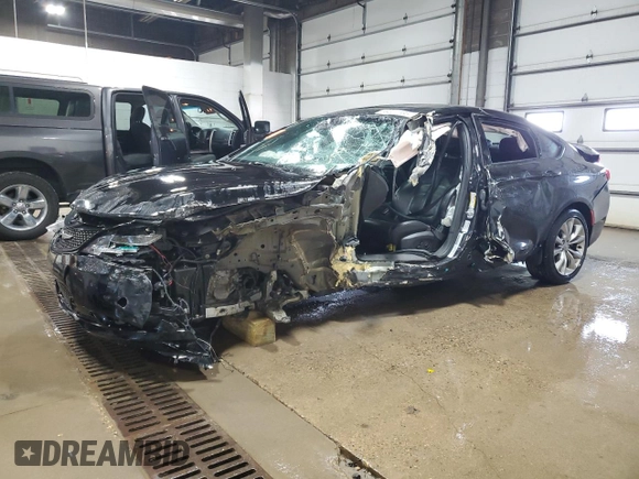 2015 Chrysler 200 S z VIN 1C3CCCBB1FN631957, wystawiony jako Copart lot #59207135 z przebiegiem Nie podano mil oraz Szkoda całkowita • Salvage title. Historia ofert i sprzedaży dostępna na DreamBid. Obrazek 1.