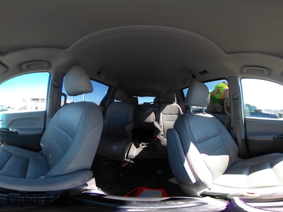 2017 Toyota Sienna XLE Auto Access Seat with VIN 5TDYZ3DC0HS784509, listed as a IAAI auction lot 41725664 with 69,990 mi miles. Bid and sale history available at carsss.com. Image 21.