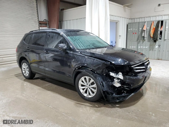 2019 Volkswagen Tiguan S with VIN 3VV0B7AX2KM017480, listed as a Copart auction lot 50917885 with 152,090 mi miles and Salvage Title. Bid and sale history available at carsss.com. Image 4.