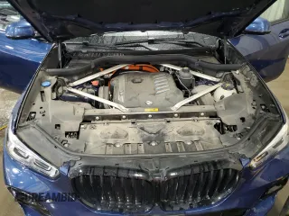 2021 BMW X5 xDrive45e z VIN 5UXTA6C07M9H87685, wystawiony jako Copart lot #54844365 z przebiegiem 61 969 mil mil oraz Szkoda całkowita • Salvage title. Historia ofert i sprzedaży dostępna na DreamBid. Obrazek 12.