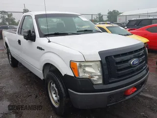 2010 Ford F-150 XL с VIN 1FTMF1CW1AKE05912, выставлен на аукционе IAAI как лот 42349988 с пробегом 254 902 миль миль и . История ставок и продаж доступна на DreamBid. Изображение 1.