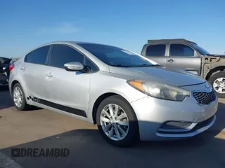 2016 Kia Forte LX with VIN KNAFX4A6XG5522743, listed as a IAAI auction lot 41956981 with 142,306 mi miles. Bid and sale history available at carsss.com. Image 1.