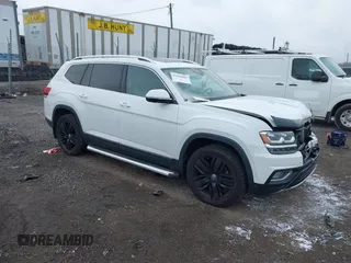 2019 Volkswagen Atlas SEL Premium z VIN 1V2NR2CA2KC624152, wystawiony jako IAAI lot #41630009 z przebiegiem 61 587 mil mil oraz . Historia ofert i sprzedaży dostępna na DreamBid. Obrazek 1.