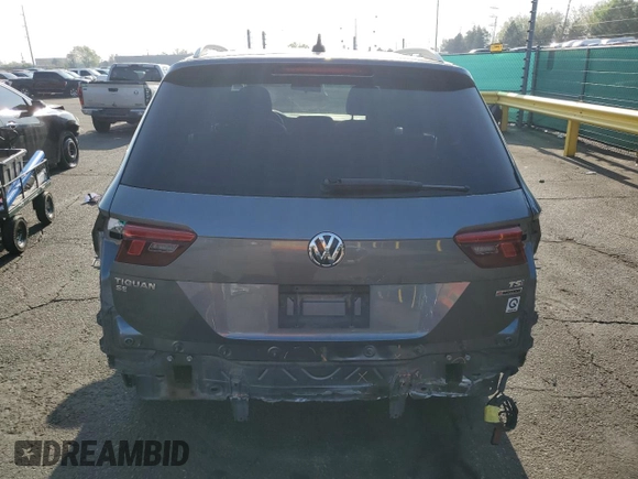 2018 Volkswagen Tiguan SEL z VIN 3VV2B7AX0JM013659, wystawiony jako Copart lot #54154665 z przebiegiem 86 603 mil mil oraz Szkoda całkowita • Salvage title. Historia ofert i sprzedaży dostępna na DreamBid. Obrazek 6.