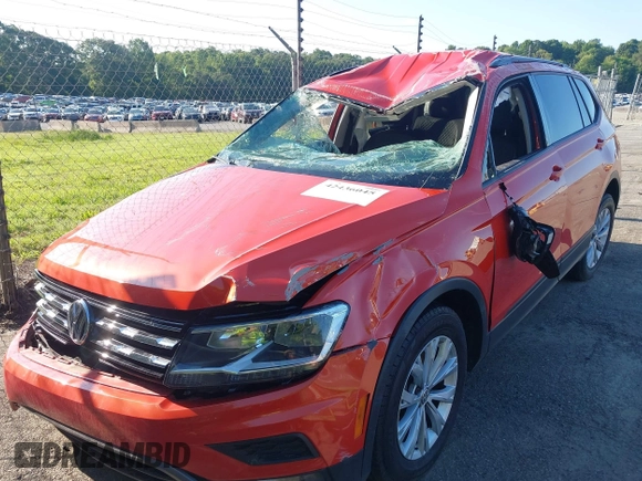 2018 Volkswagen Tiguan S with VIN 3VV1B7AX7JM016201, listed as a IAAI auction lot 42436045 with 139,168 mi miles and . Bid and sale history available at DreamBid. Image 2.